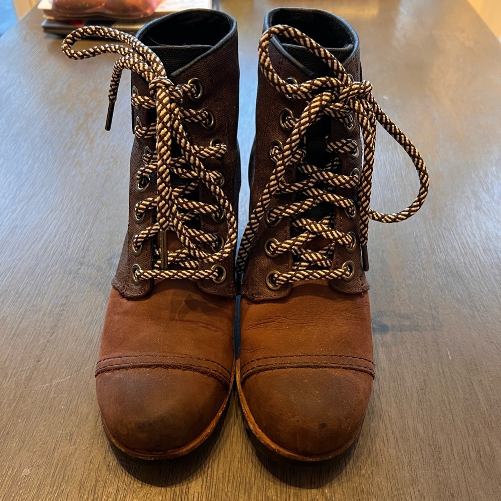 Sorel Women's PDX Wedge Bootie size 7.5